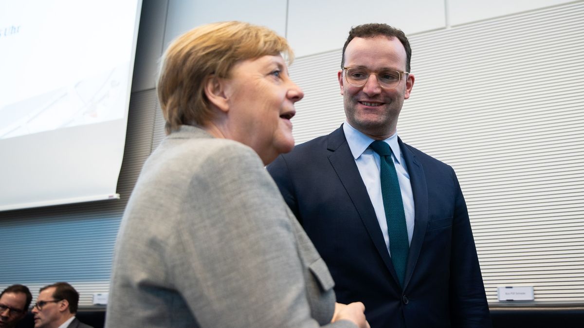 Koronavirem se může nakazit až 70 procent Němců, potvrdila Merkelová
